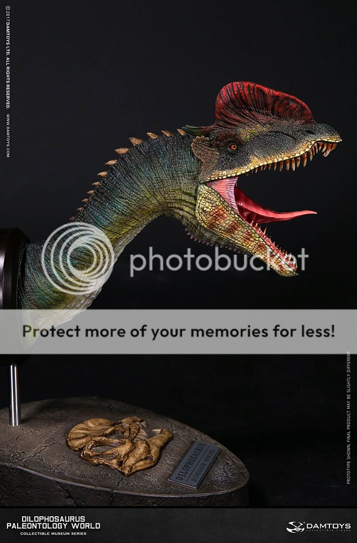 dilophosaurus statue